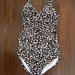 One piece maternity swimsuit